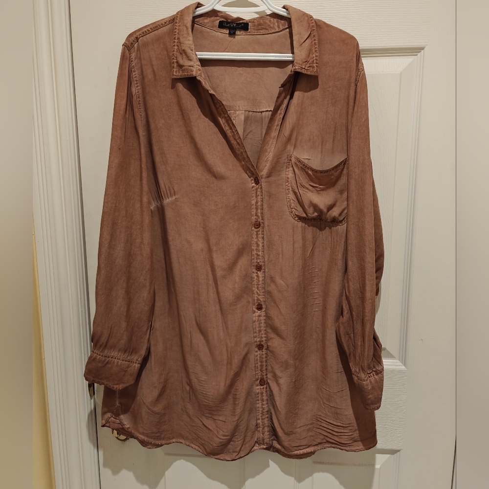 VELVET HEART Women's Top